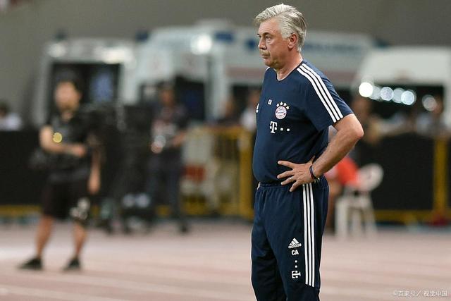 姚明入选FIBA名人堂 中国男篮运动员第一人